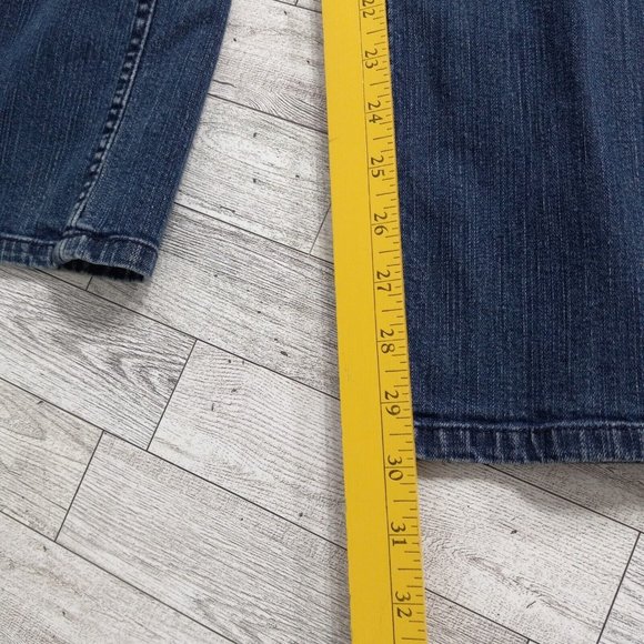 D & Co Womens Denim Jeans 12 Stretch Bootcut Medium Wash Outdoor Casual - Picture 14 of 16